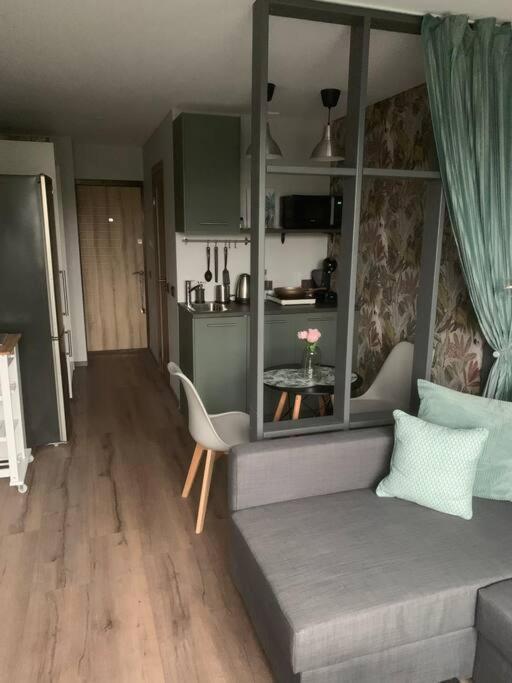 Apartment Near Ozas Аеропорт Вільнюс Екстер'єр фото